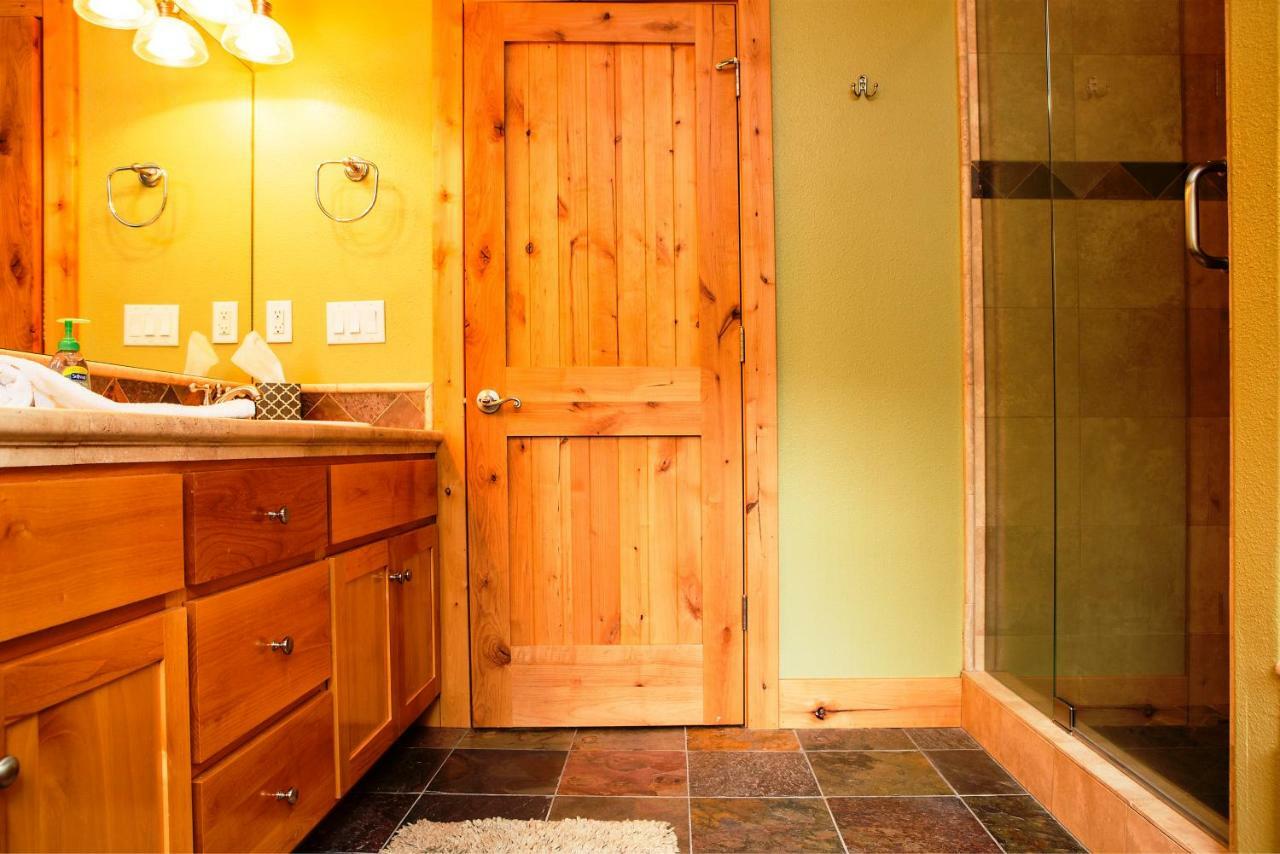 5-Star Luxury Tahoe Cabin! Great Location! Pool Table!Darts! Poker! Ping Pong! Games! Саут-Лейк-Таго Екстер'єр фото