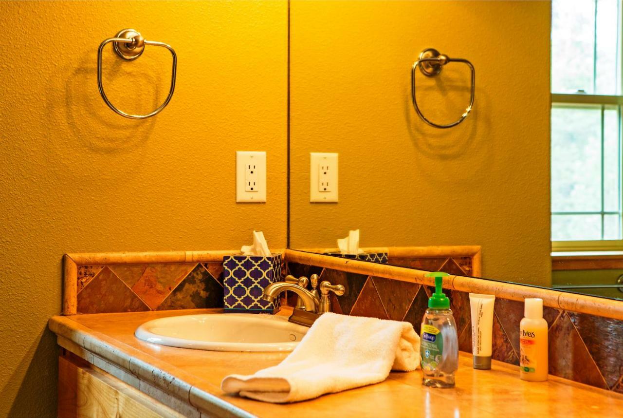 5-Star Luxury Tahoe Cabin! Great Location! Pool Table!Darts! Poker! Ping Pong! Games! Саут-Лейк-Таго Екстер'єр фото