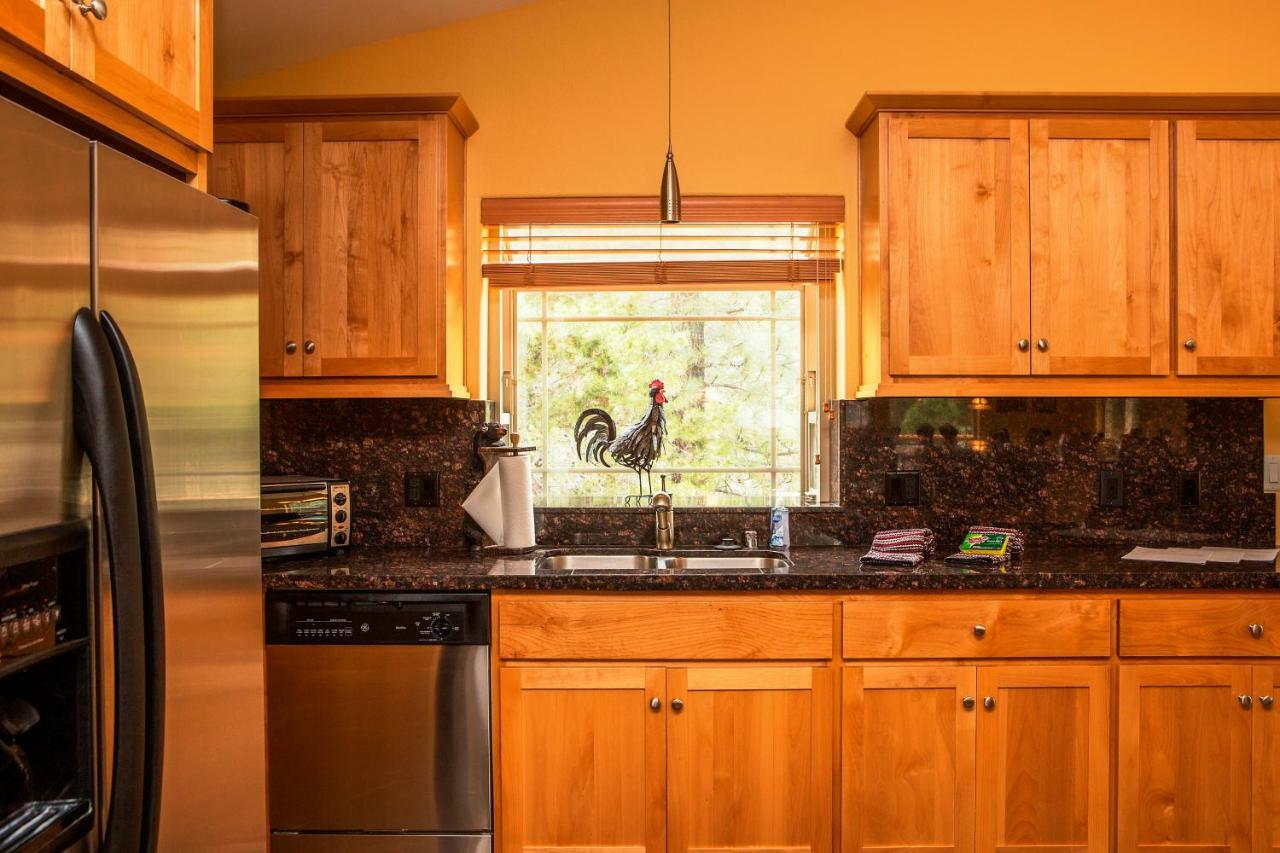 5-Star Luxury Tahoe Cabin! Great Location! Pool Table!Darts! Poker! Ping Pong! Games! Саут-Лейк-Таго Екстер'єр фото